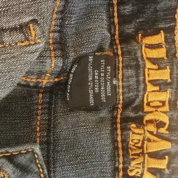 Jeans - Picture 5 of 5